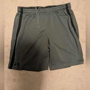 3/$15 Under Armour Men's Gray Shorts